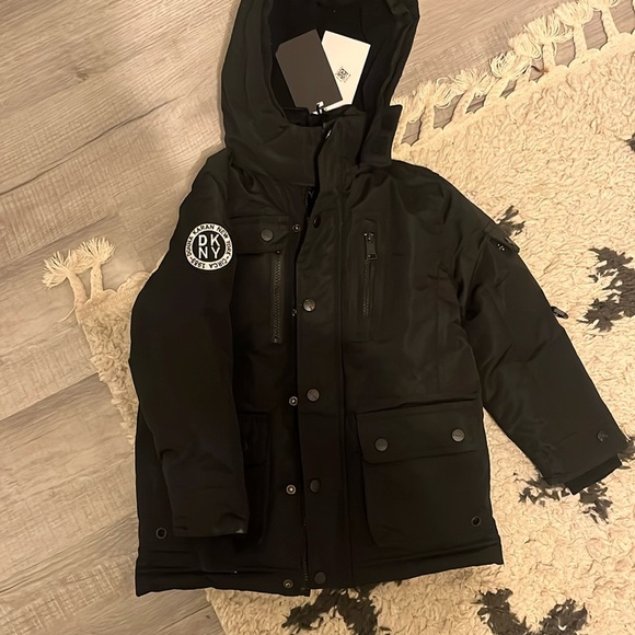 Snow jacket - Picture 1 of 4